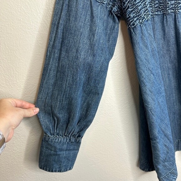 Free People Denim Find Me Now Mini Dress Size M Smocked Long Sleeve Tunic Shirt - Picture 3 of 9